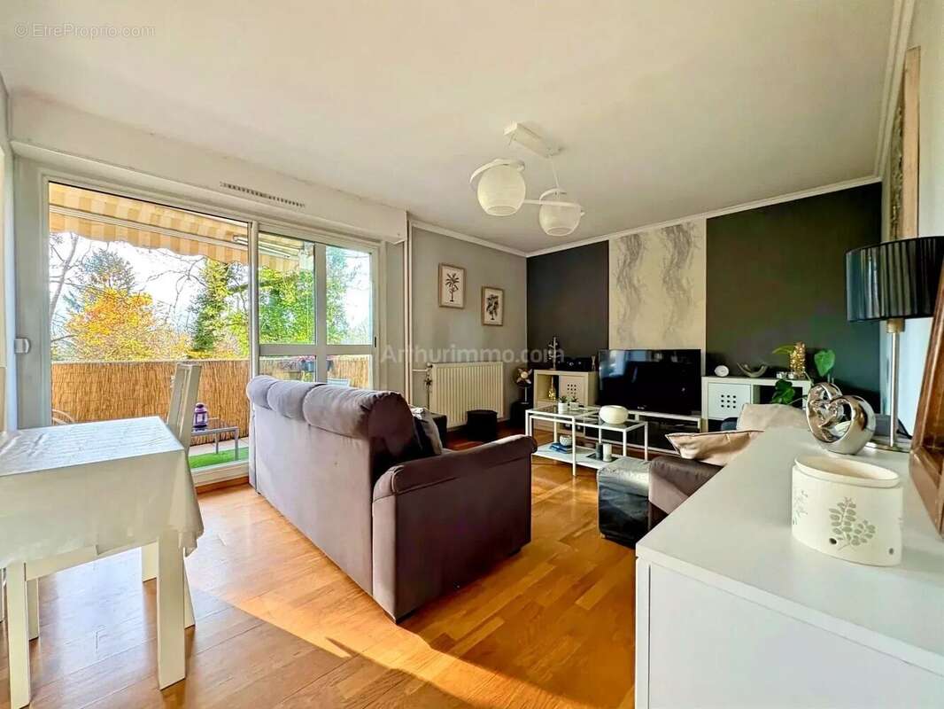 Appartement à MEYLAN