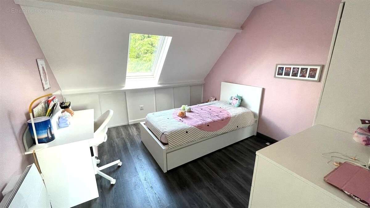 Maison à LA QUEUE-EN-BRIE