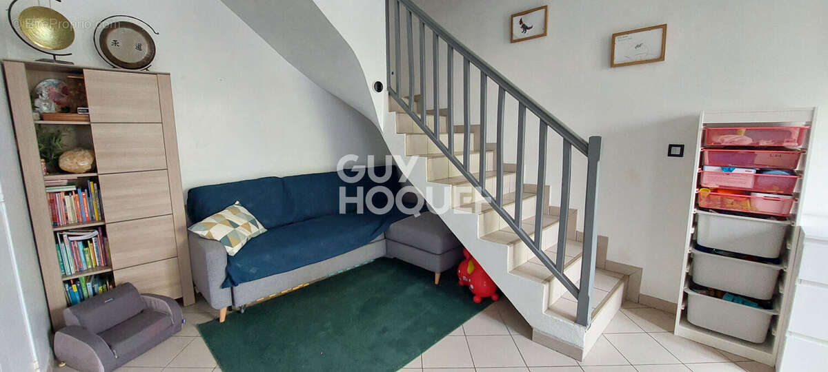 Maison à MEZIERES-SUR-SEINE