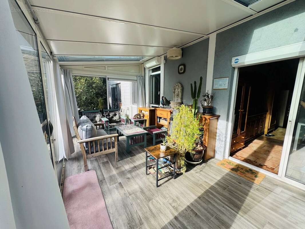 Deux maisons à La Salvetat-Peyralès avec jardin et piscine - photo 15
