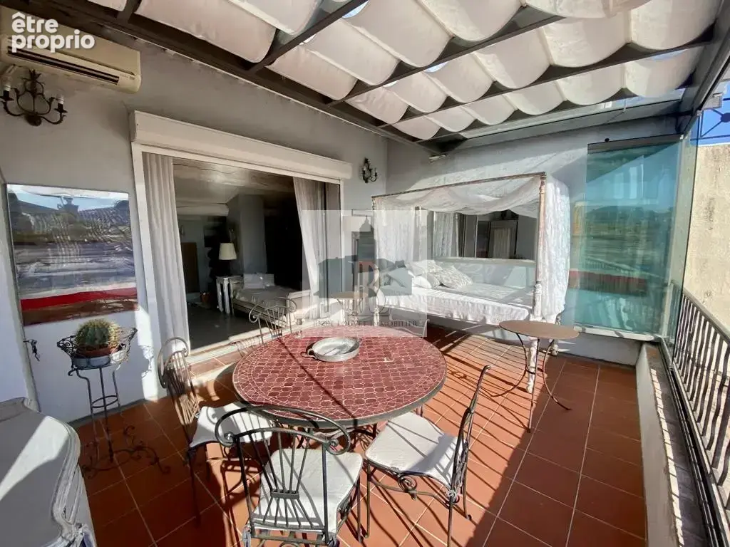 Appartement avec terrasse à Saint-Tropez - photo 2