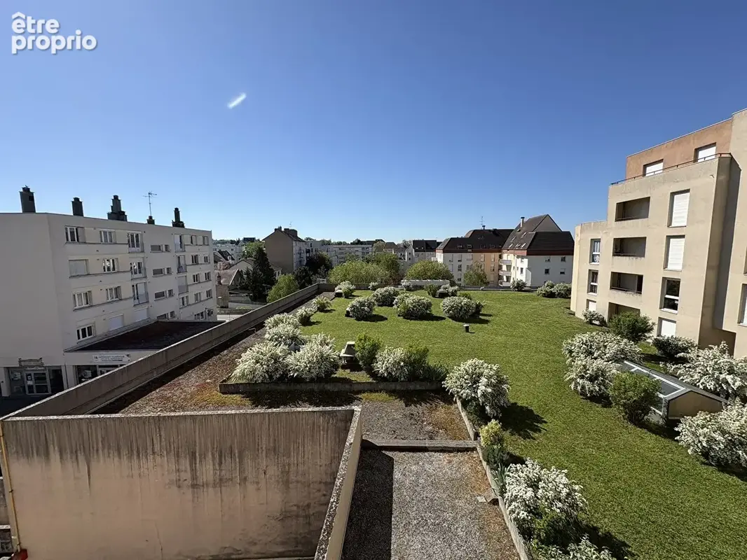 T3 traversant avec double balcon - Dijon - photo 4