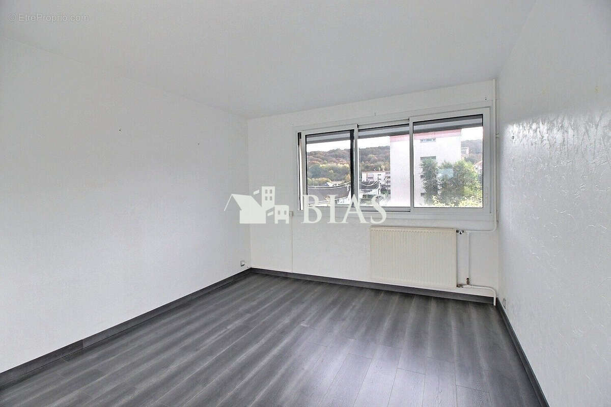 Appartement à SAINT-PIERRE-LES-ELBEUF