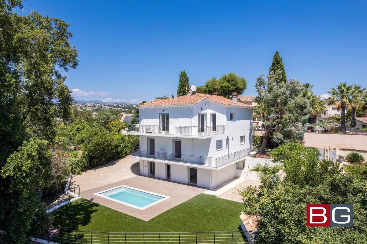 Maison à ANTIBES