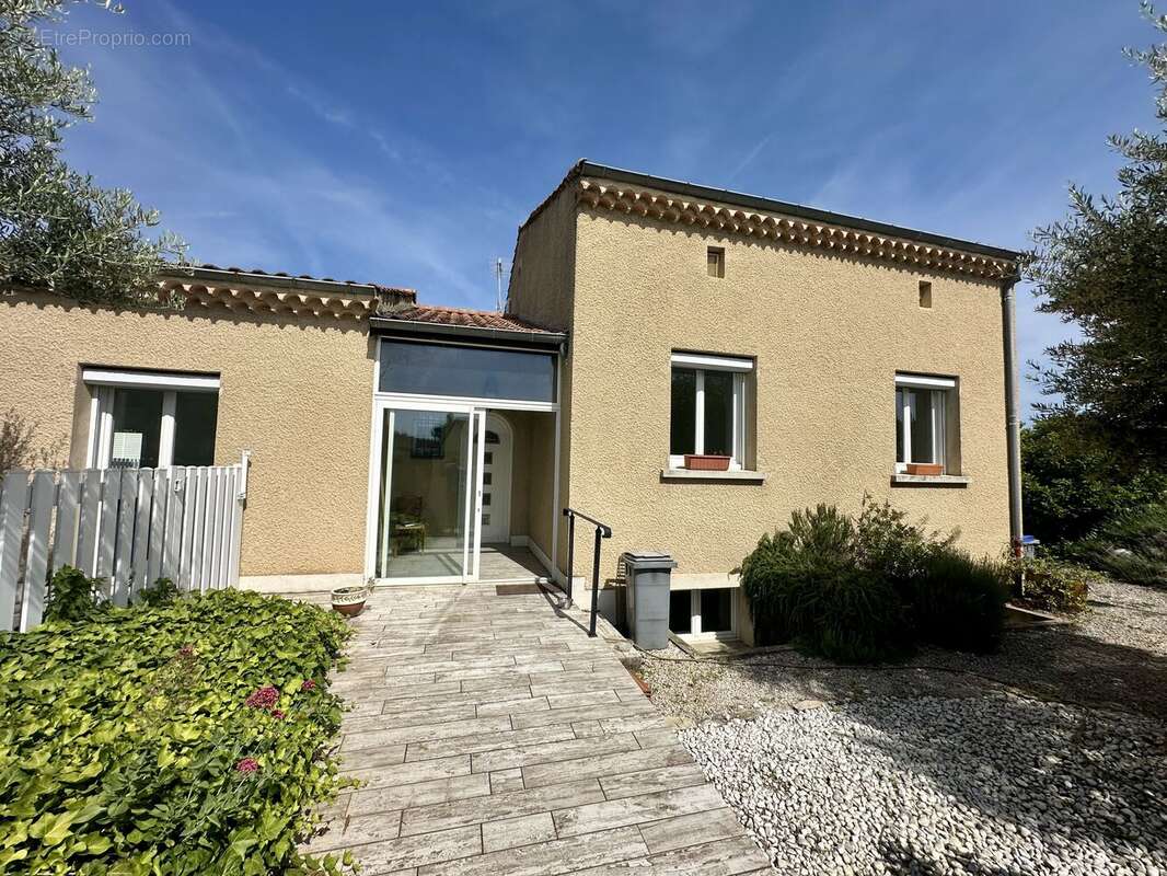Maison à BOURG-LES-VALENCE