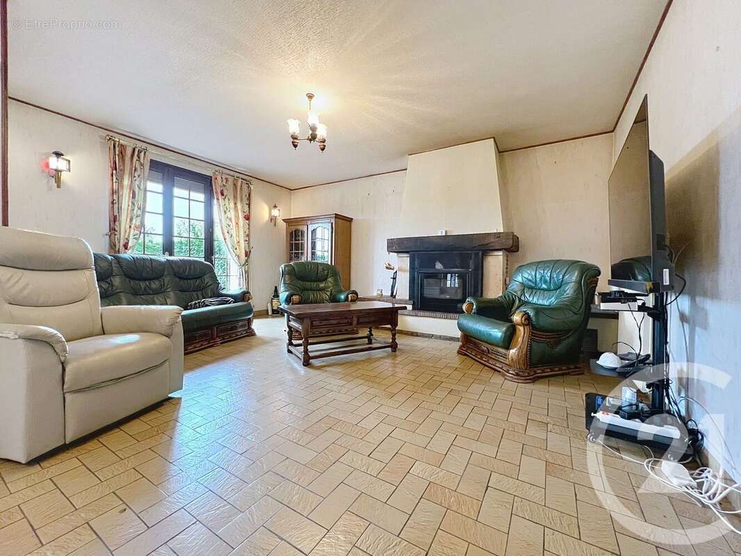 Maison à MONTFORT-SUR-RISLE