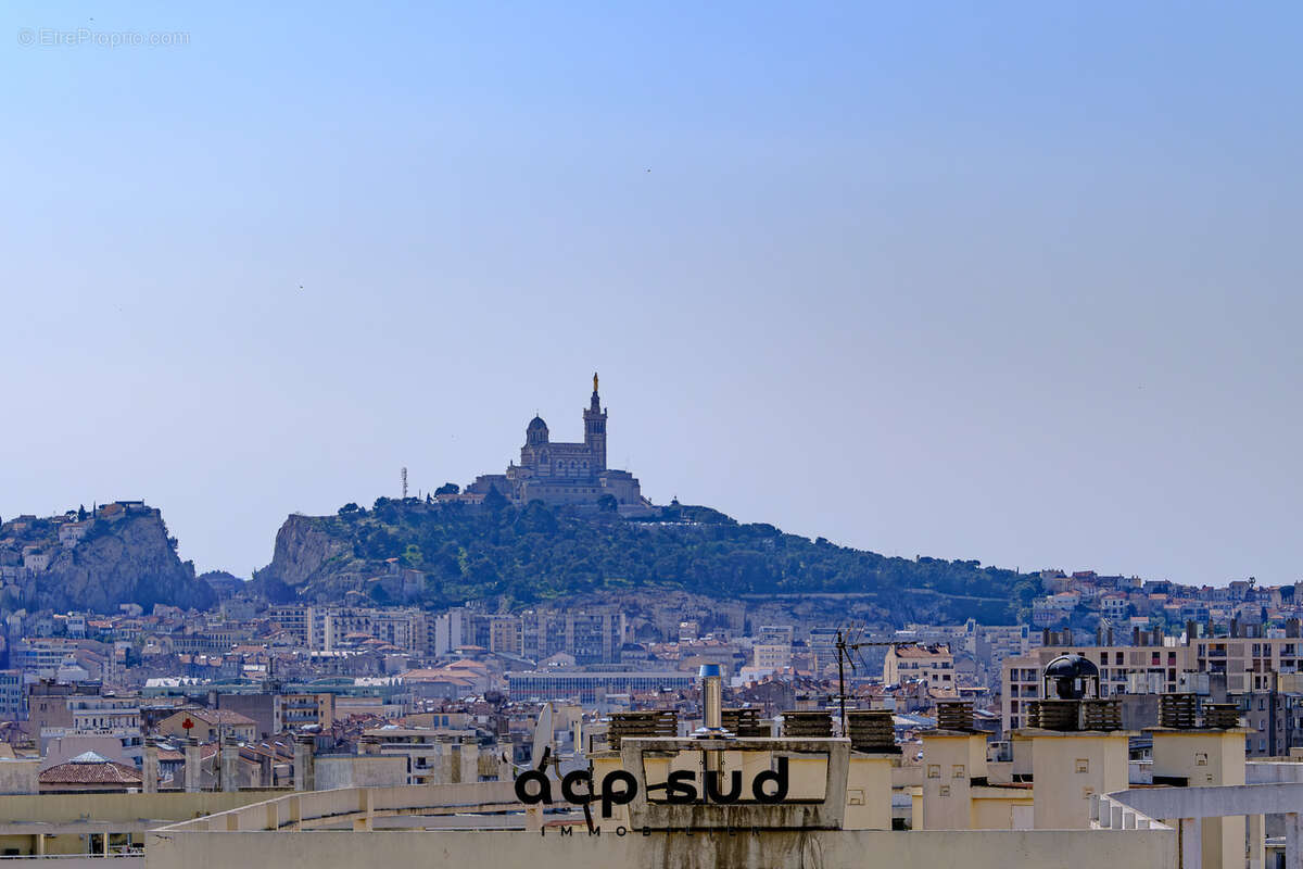 Appartement à MARSEILLE-5E