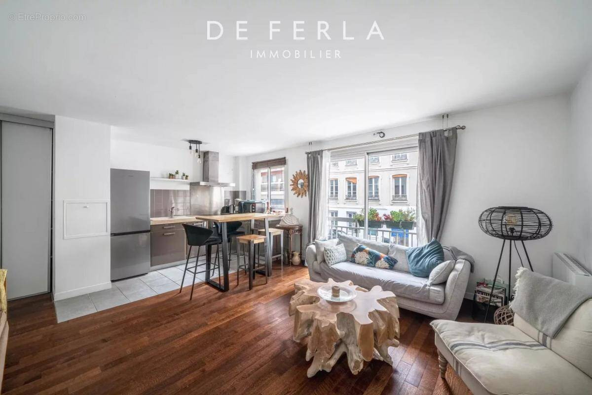 Appartement à PARIS-15E