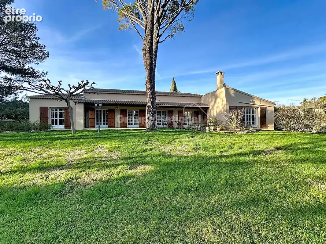 Photo Maison à Orange au prix de 499 000€