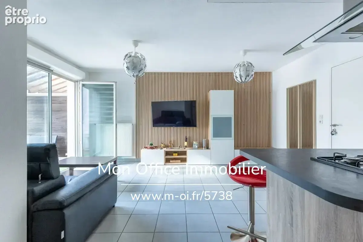 Référence : 7360-RVF - Appartement T3 avec Terrasse - Résidence Récente - La Viste - photo 3