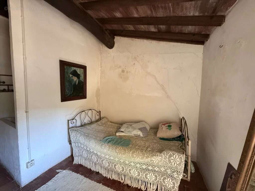 Maison à FEUILLA