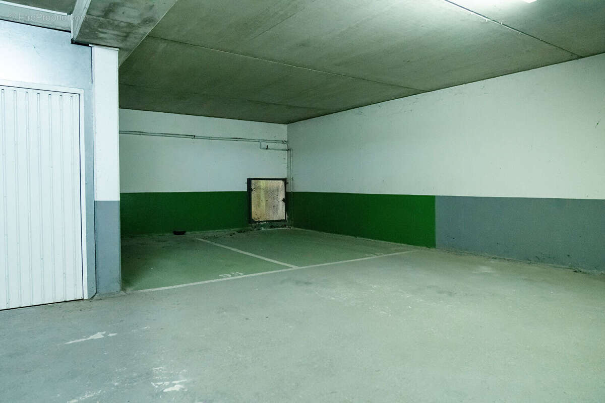 **Studio 29,6 m² avec parking et cave à 4 min à pied du métro Mairie d'Issy** - photo 7