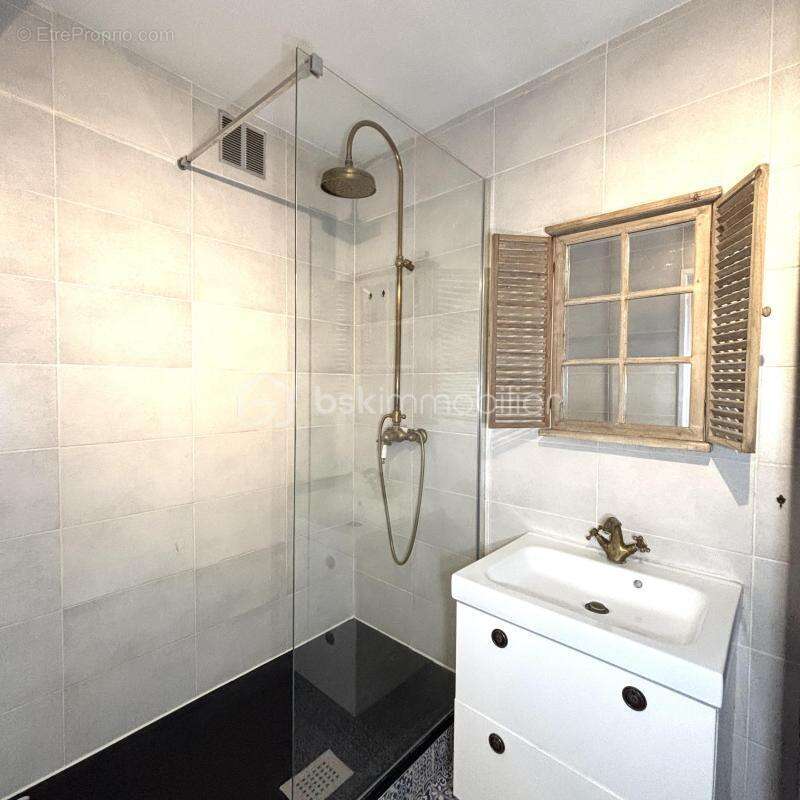 Appartement à FRESNES