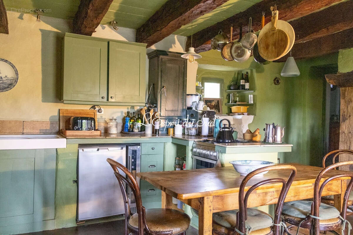 Maison 134 m² à Parisot  - photo 5
