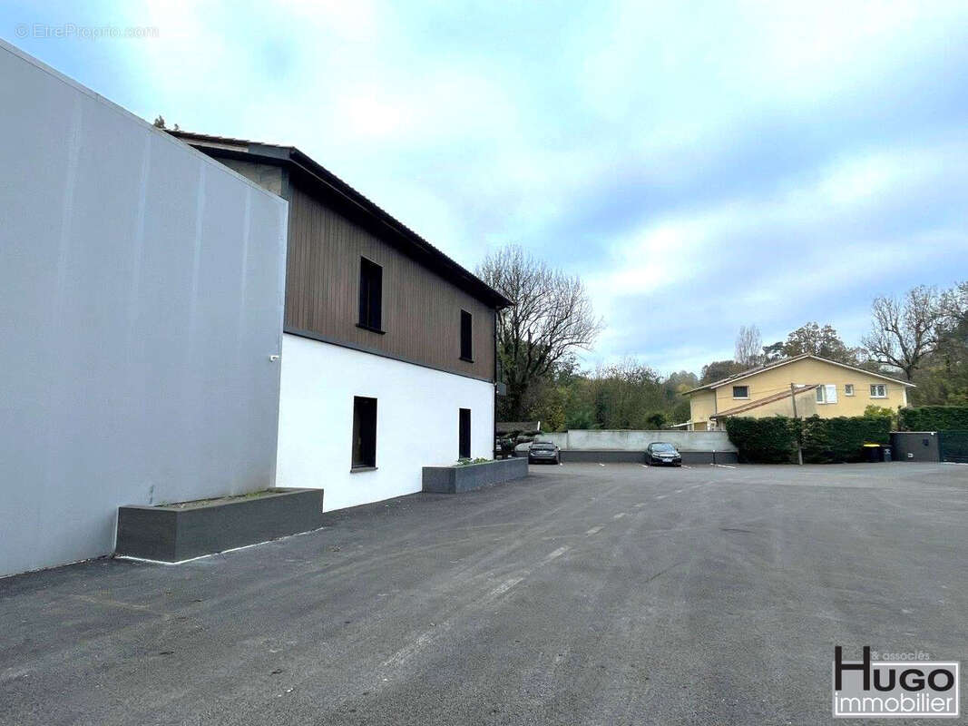 Exclusivité ! le tourne- langoiran- locaux d'activités neufs de 1.130m² sur une parcelle de 12.000m² avec parking goudronné ! - photo 3