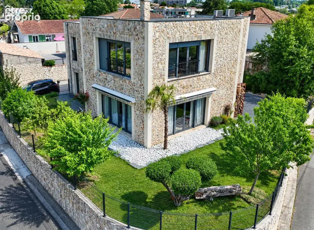 Maison à FLOIRAC