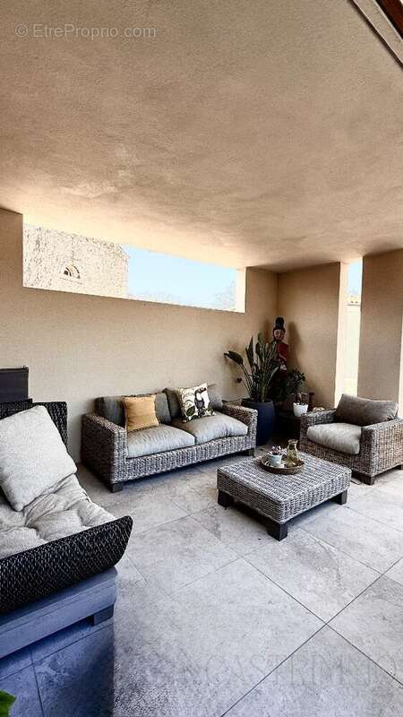 Maison à SAINT-JEAN-DE-CORNIES