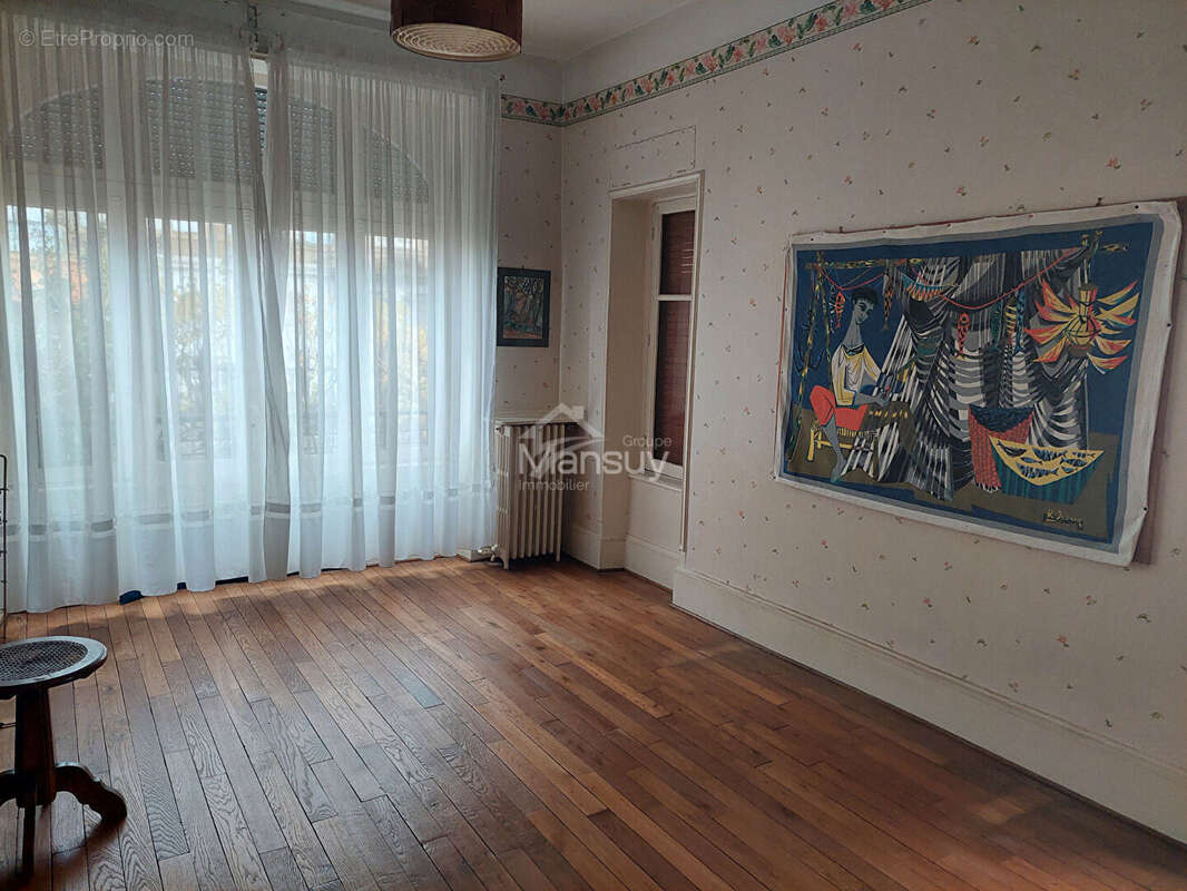 Maison à ETAIN