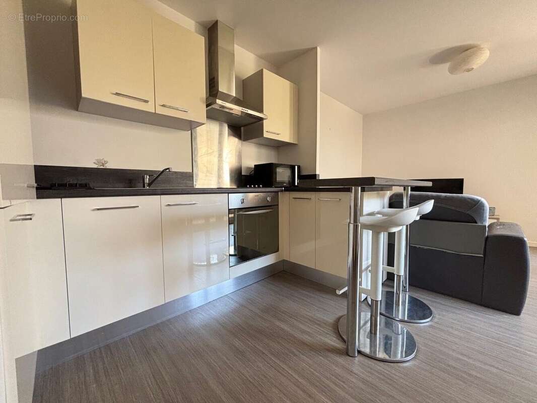 Appartement 43 m² à Saint-Pierre-Du-Perray  - photo 3