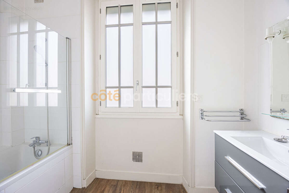Nantes -- monselet -- maison bourgeoise de 1930 -- surface 300m2 -- garage -- jardin - photo 10