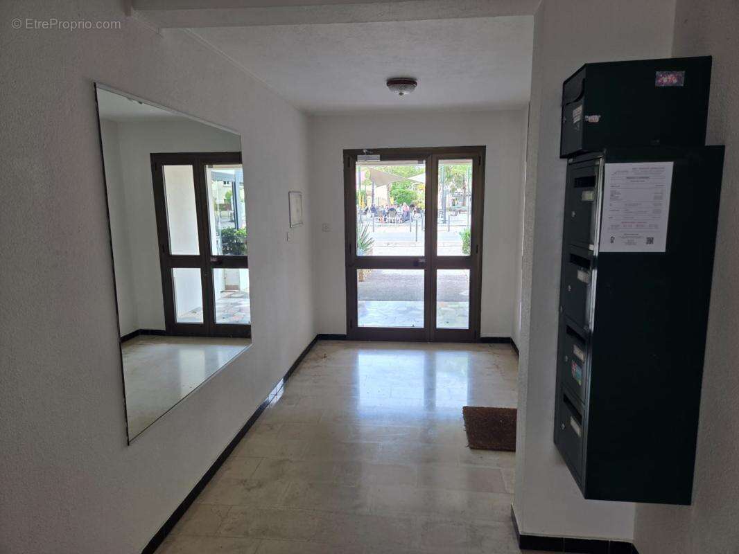 Appartement à SIX-FOURS-LES-PLAGES
