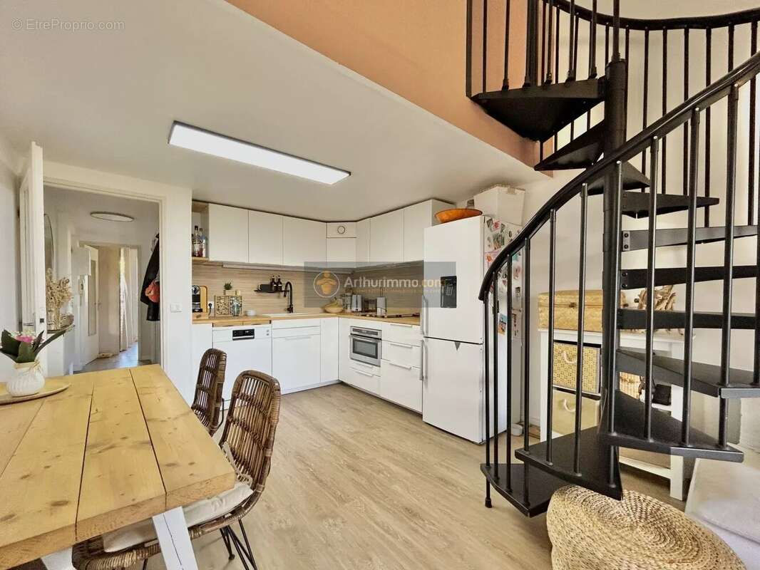 Appartement à FREJUS