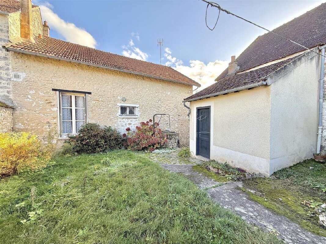 Maison à MILLY-LA-FORET