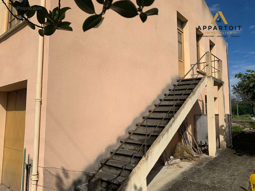 Parking à ABREST
