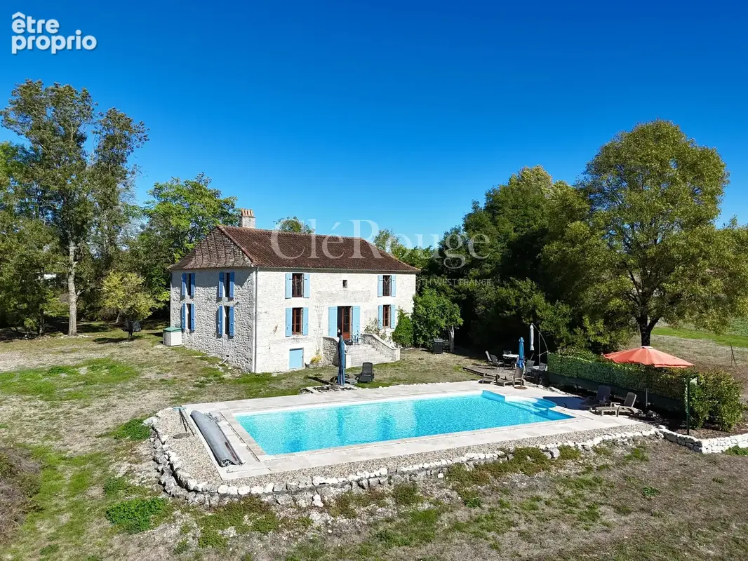 À 10 minutes d'Eymet – Belle propriété en pierre avec piscine, grange et 3,7 hectares - photo 1