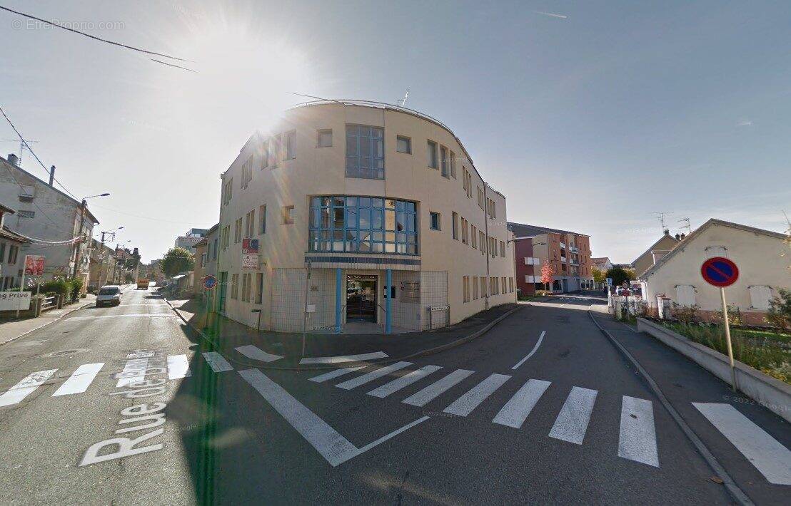 Commerce à AUDINCOURT