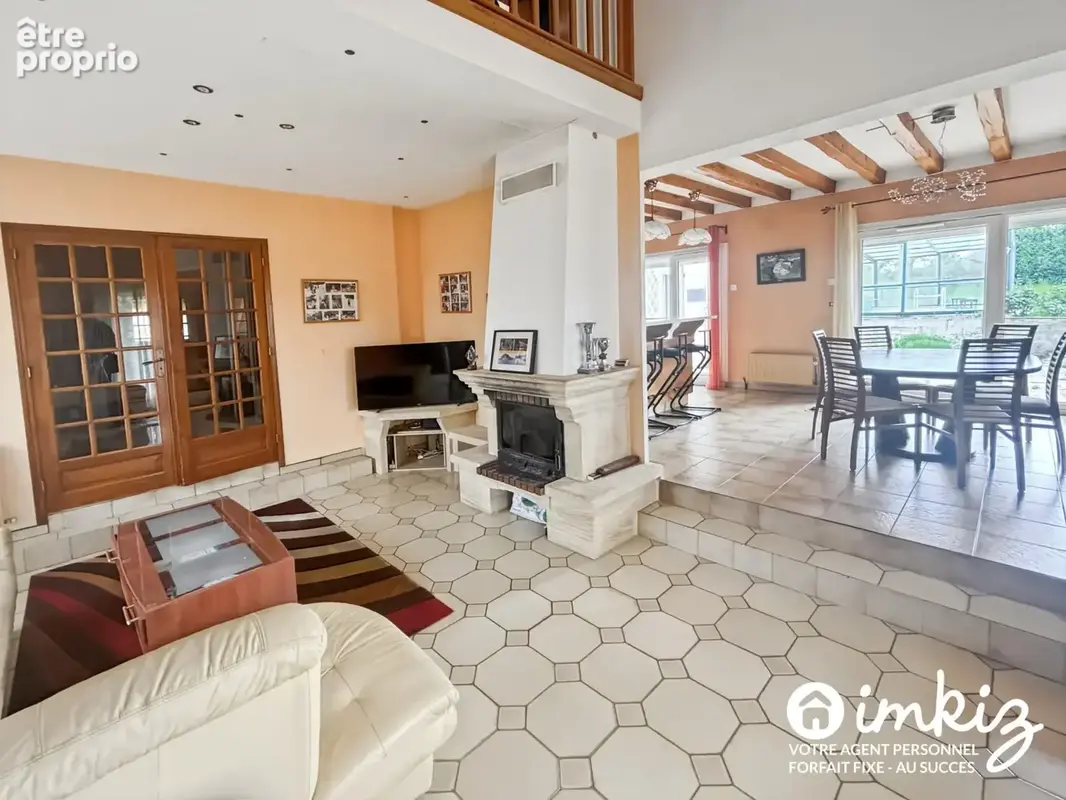 Maison 5 pièces avec piscine couverte - photo 5