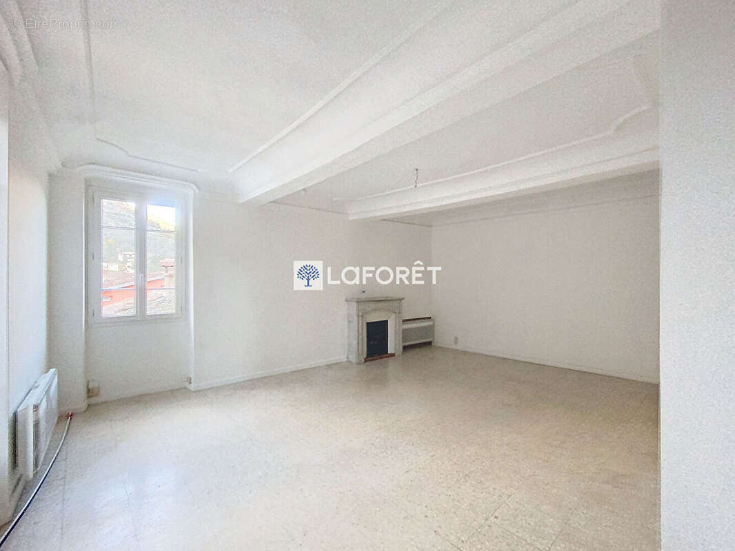 Appartement à SOSPEL