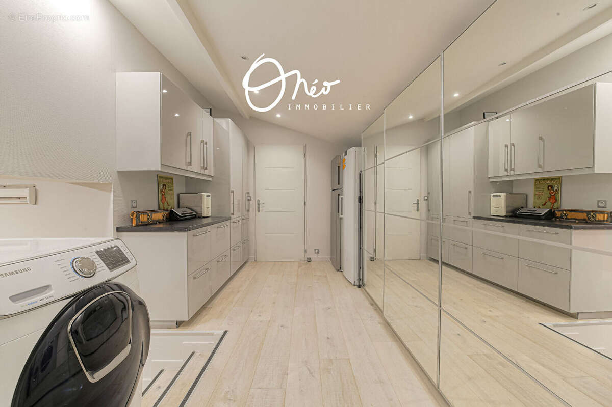 Maison à SAINT-PIERRE-DE-CHANDIEU