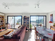 Appartement à VILLENEUVE-LES-AVIGNON