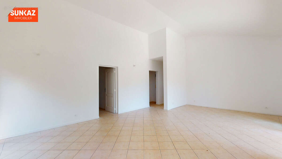 Maison à L'ETANG-SALE