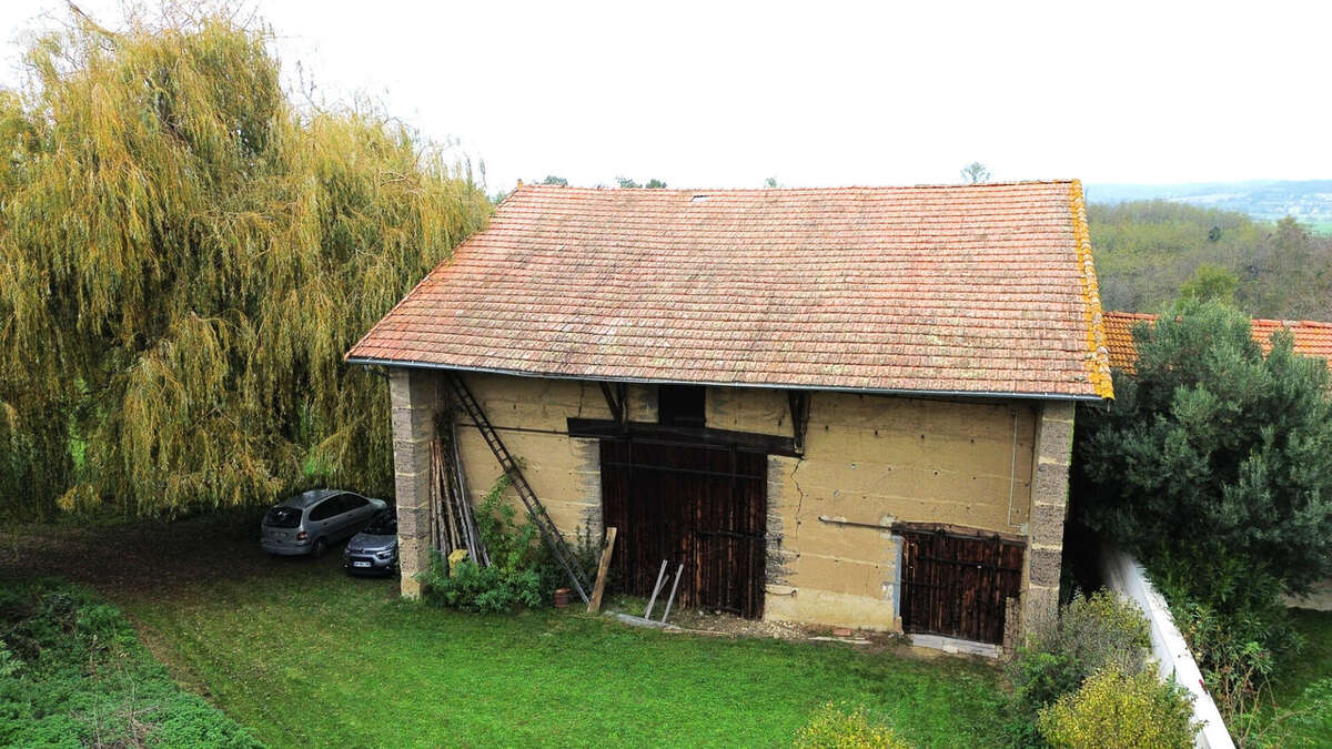 Autre à EYZIN-PINET