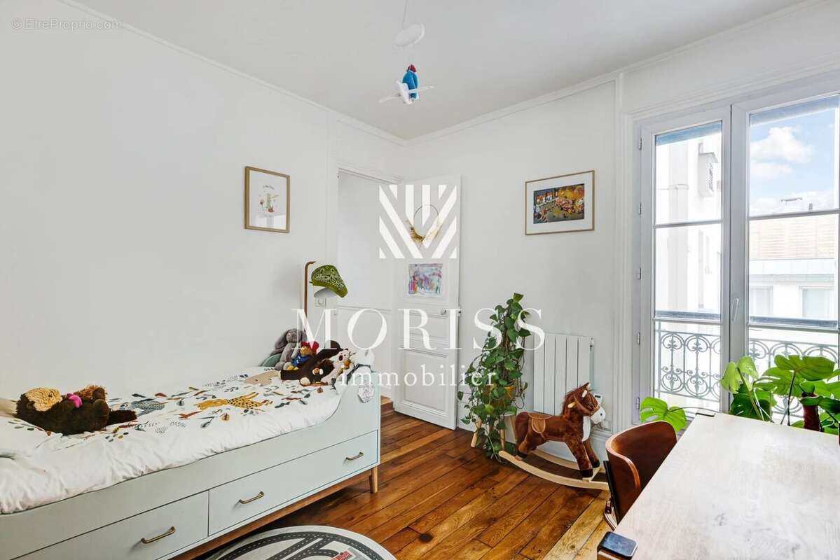 Appartement à PARIS-18E