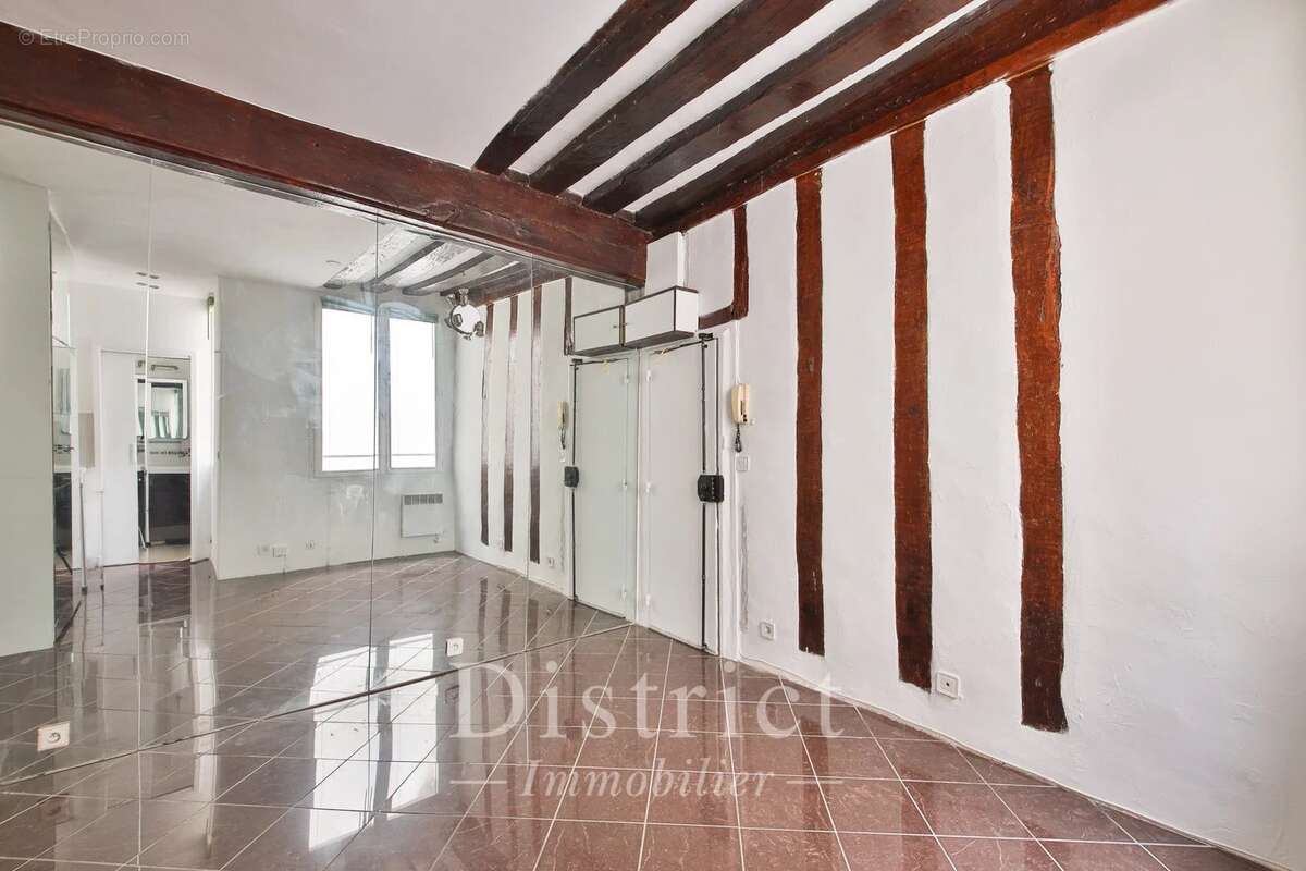 Appartement à PARIS-4E