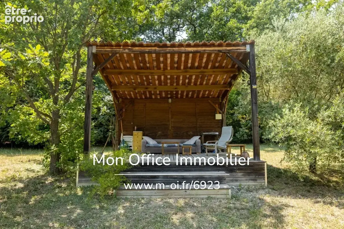 Référence : 6923-EBE. - Maison de plain-pied 120 m² sur 4 000 m² de terrain – Un havre de paix aux portes d’Aix-en-Provence - photo 25