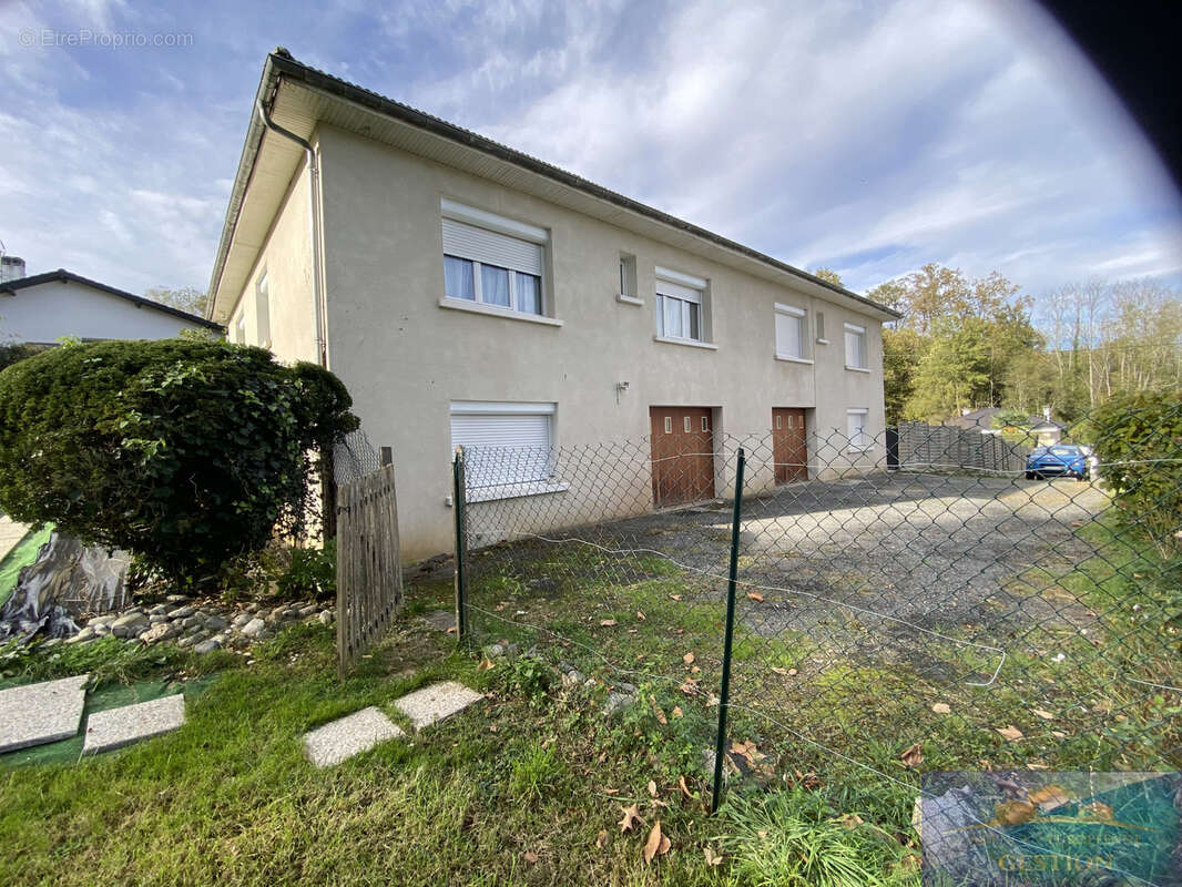 Maison avec 3 appartements - photo 3