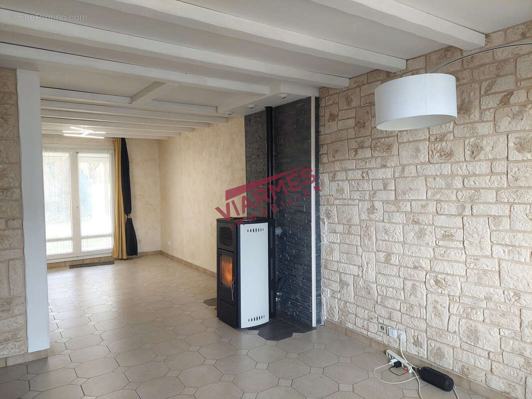 Maison à SAINT-MARTIN-DU-TERTRE