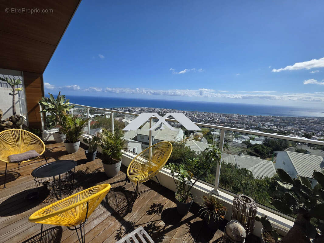 Appartement à SAINT-DENIS