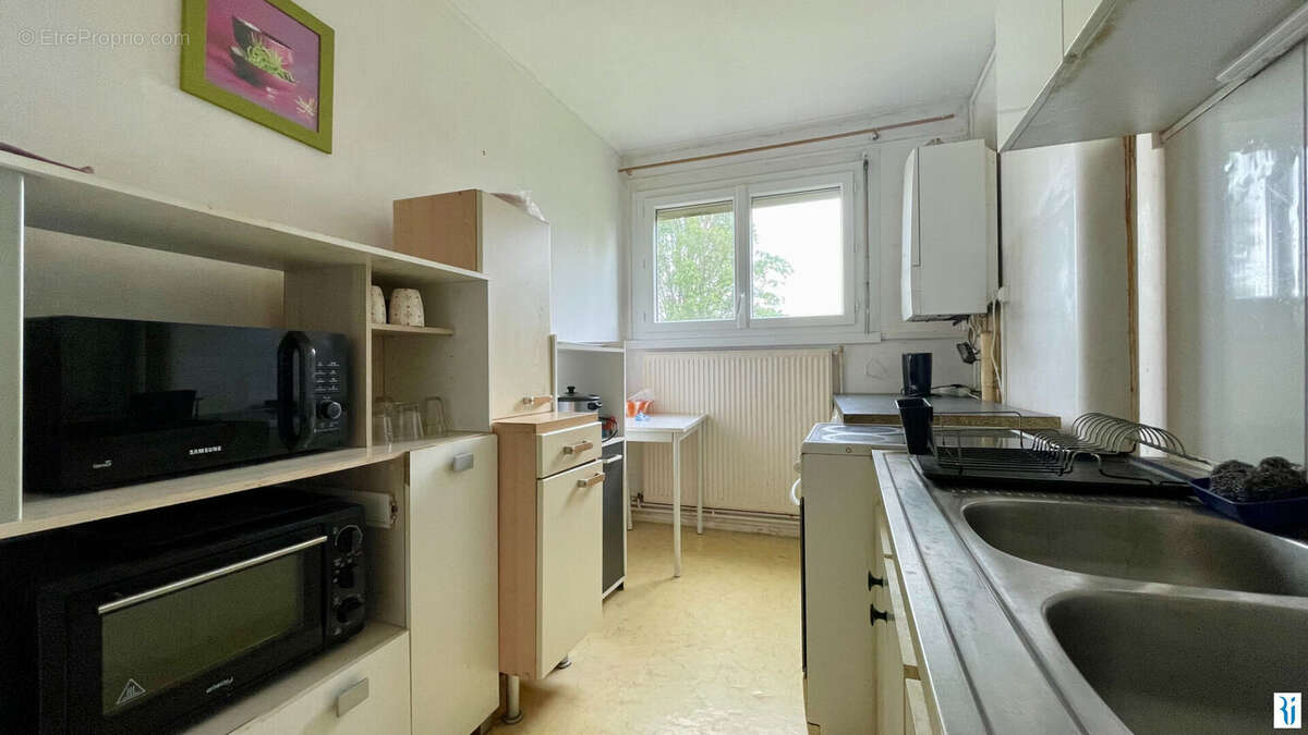 Appartement à SAINT-ETIENNE-DU-ROUVRAY