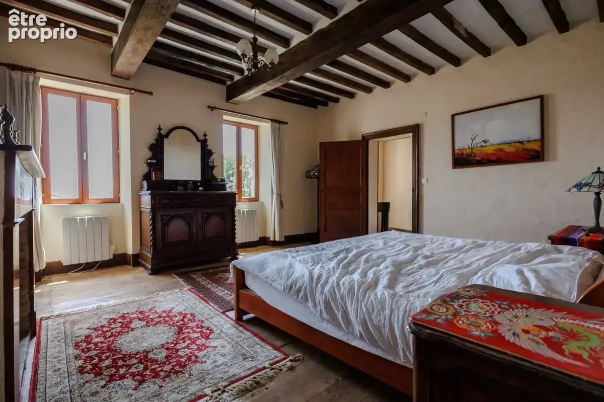 Maison de maître avec grange aménagée et superbes vues - photo 20