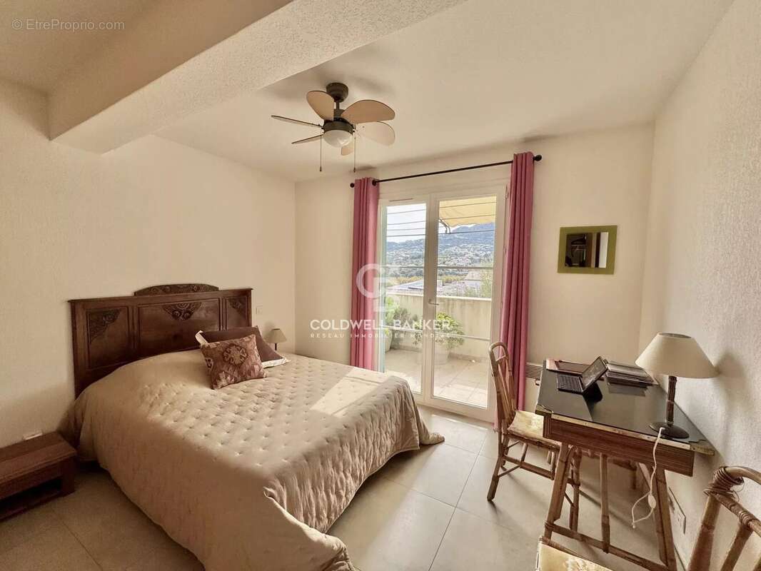 Appartement à L'ILE-ROUSSE