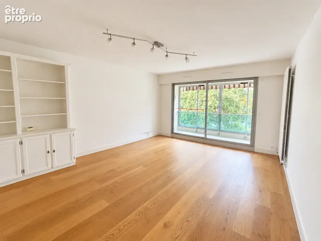 Rare 4ème étage — Grand T3 traversant, vue parc, terrasse & garage, sans travaux - photo 1