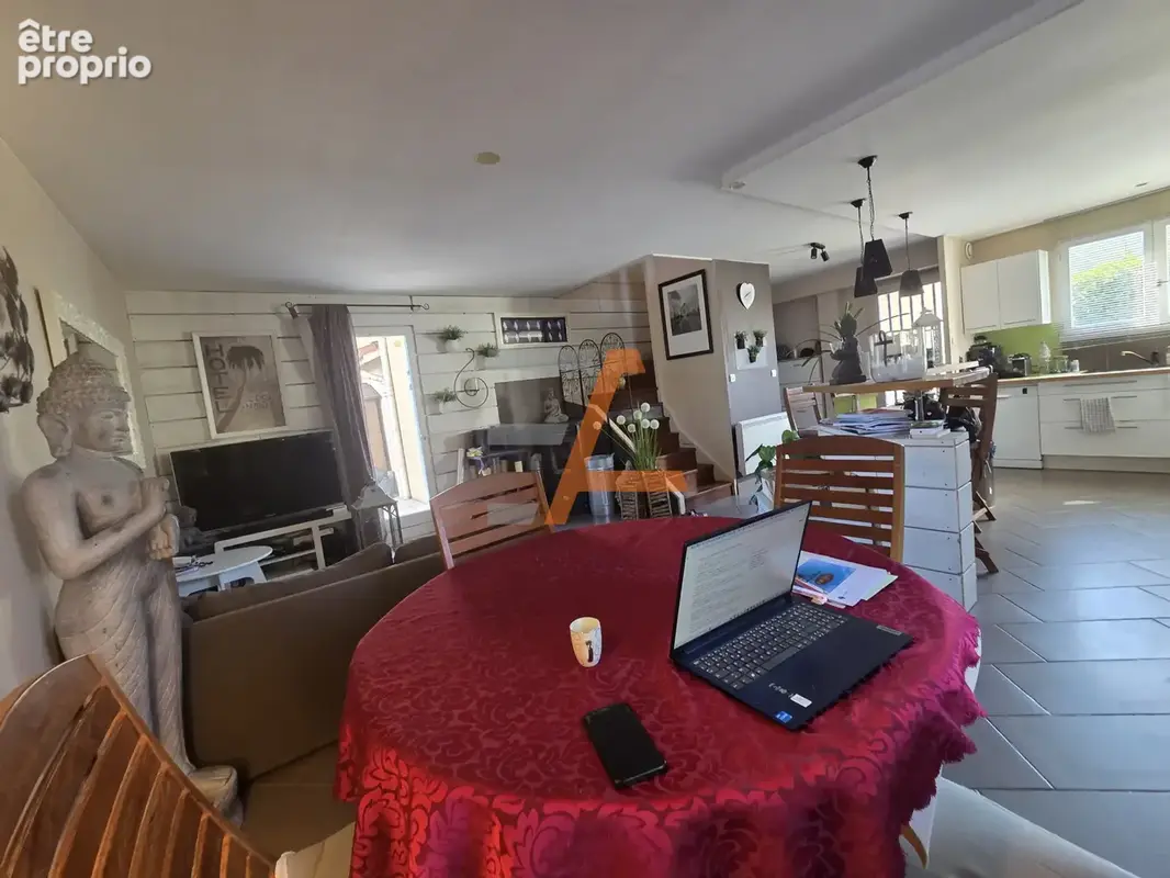 Exclusivité   saint-romain-le-puy   maison familiale 4 chambres avec jardin et garage ! - photo 7