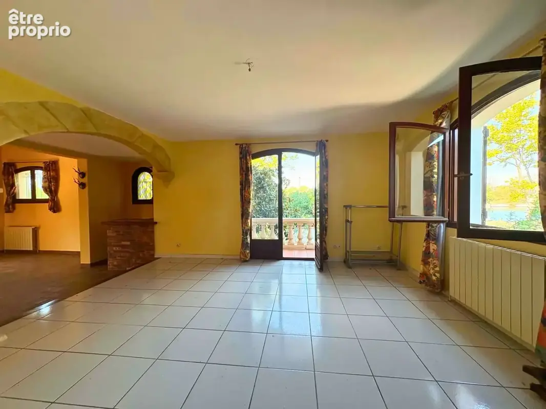 Maison 9 pièces 233 m² à vendre à Agde (34300) - photo 2