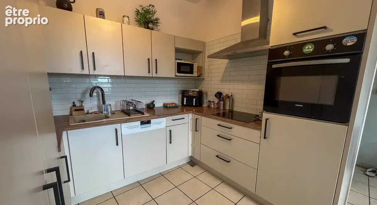 EXCLUSIVITÉ – Maison de ville 4 pièces au cœur de  CHALAMONT (01) - photo 4
