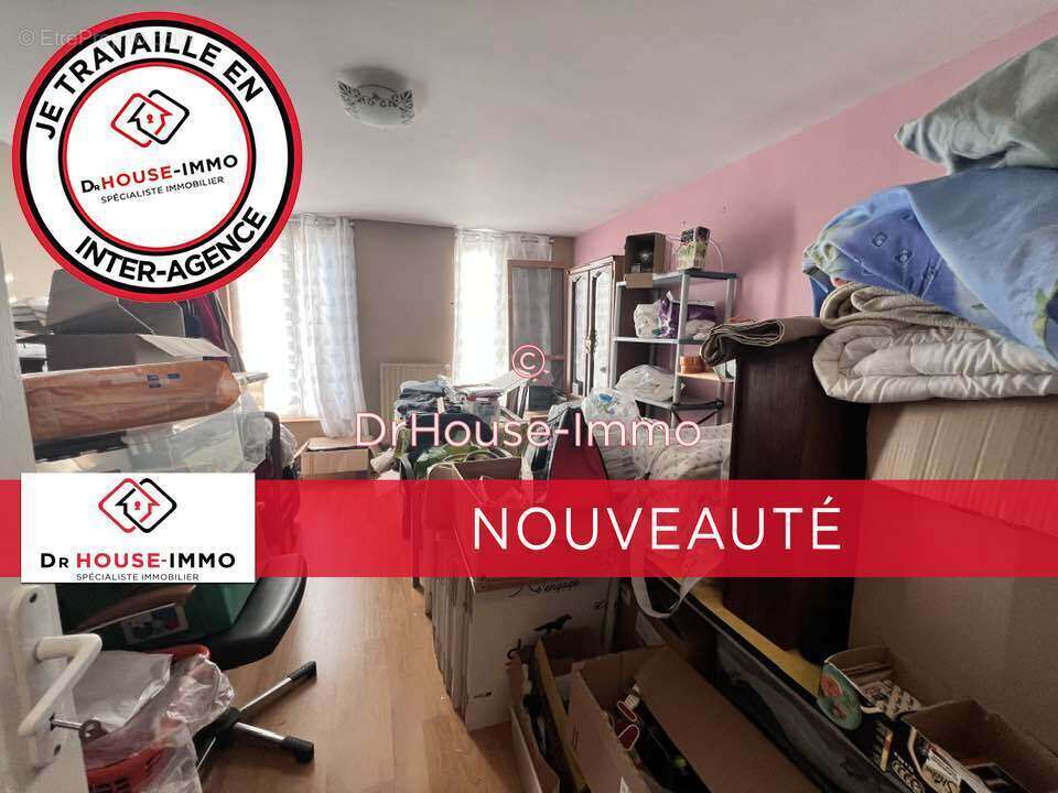 Maison à QUIEVRECHAIN